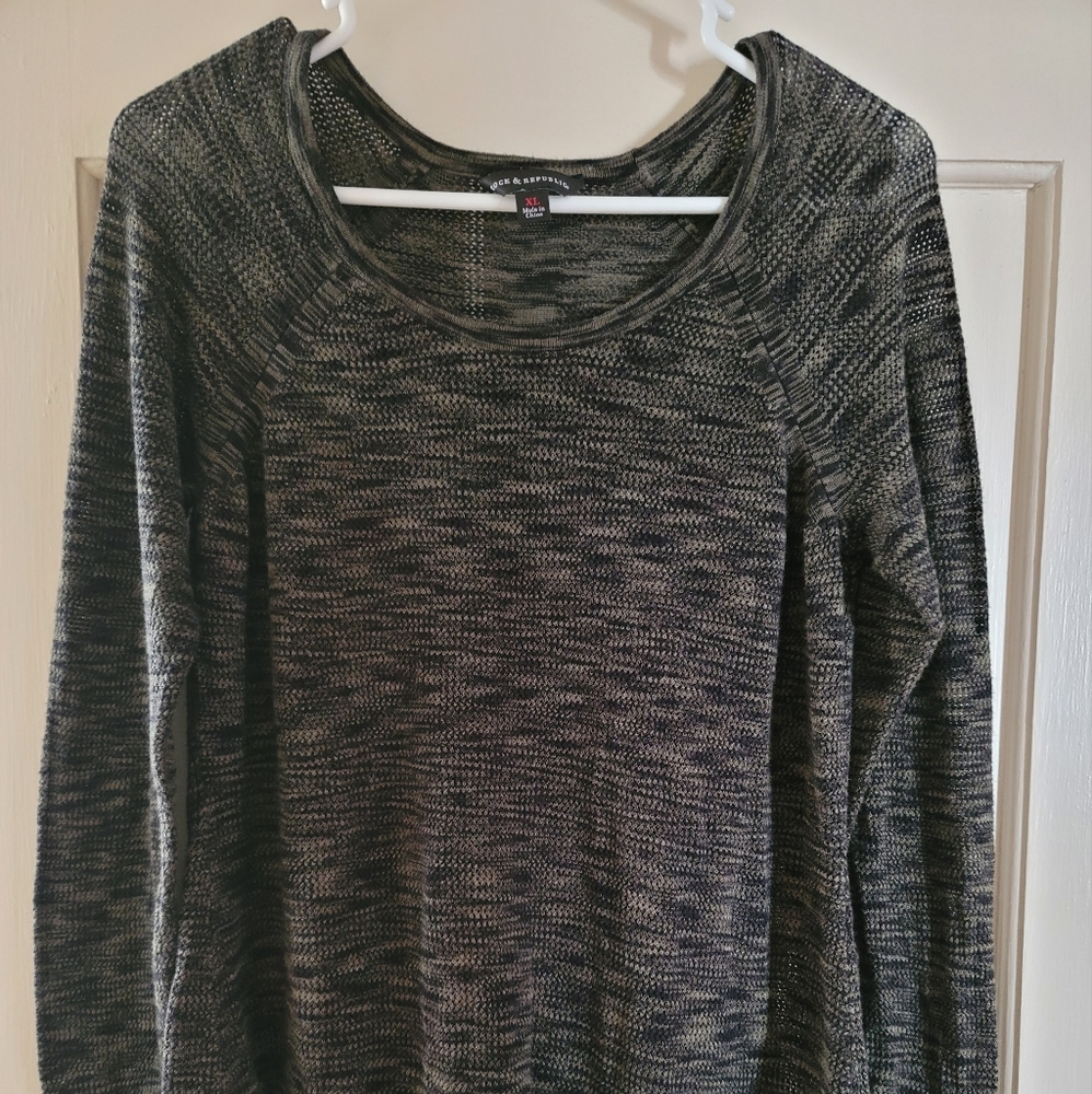 Lightweight sweater